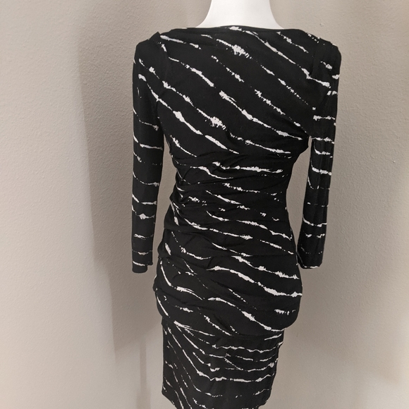 Nicole Miller Small Black w/ White details bodycon - Picture 7 of 10